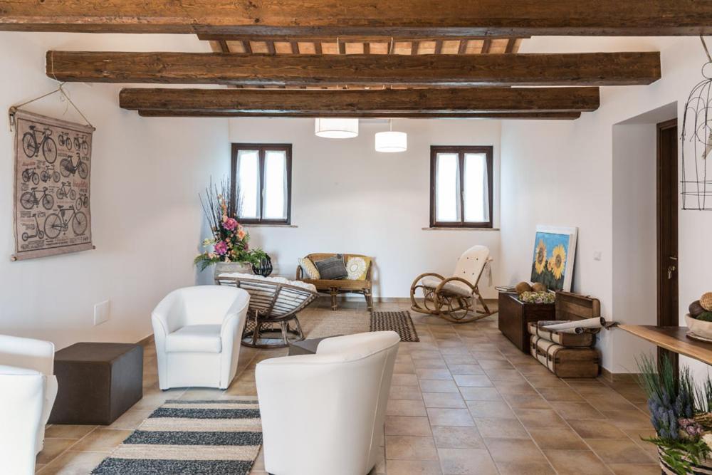ريكاناتي Vallechiara B&B المظهر الخارجي الصورة